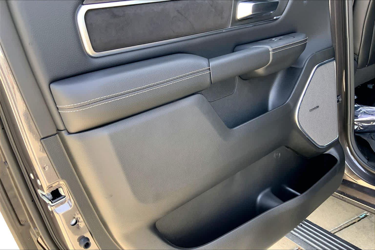 New 2026 RAM 1500 Laramie w/ Night Edition AWD/4WD image 18