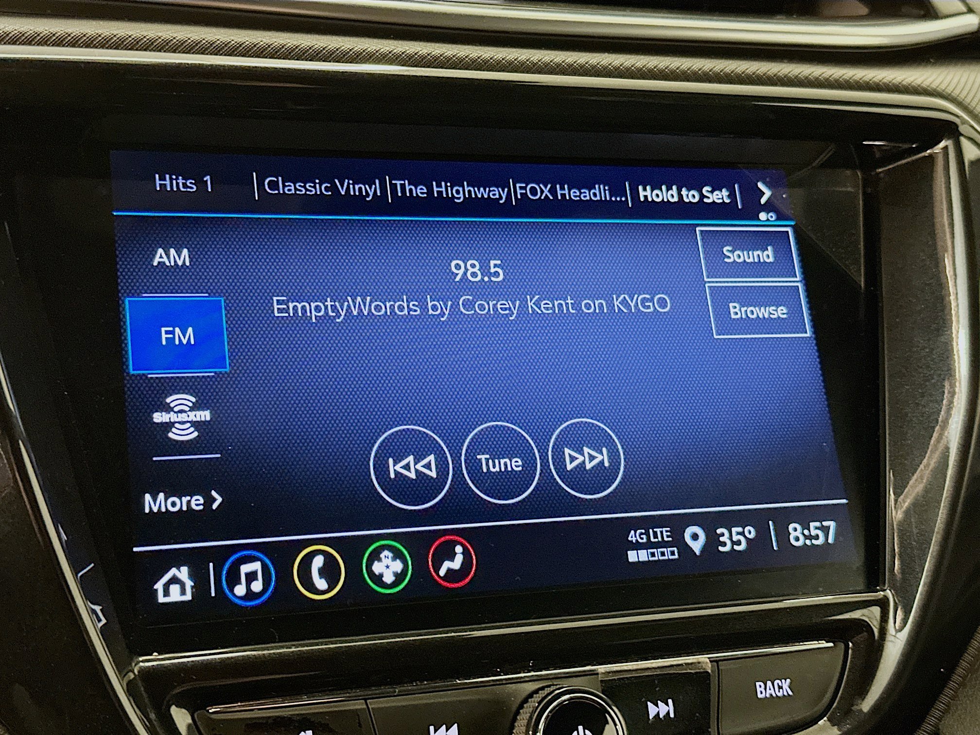 Used 2023 Chevrolet TrailBlazer RS w/ Convenience Package image 21