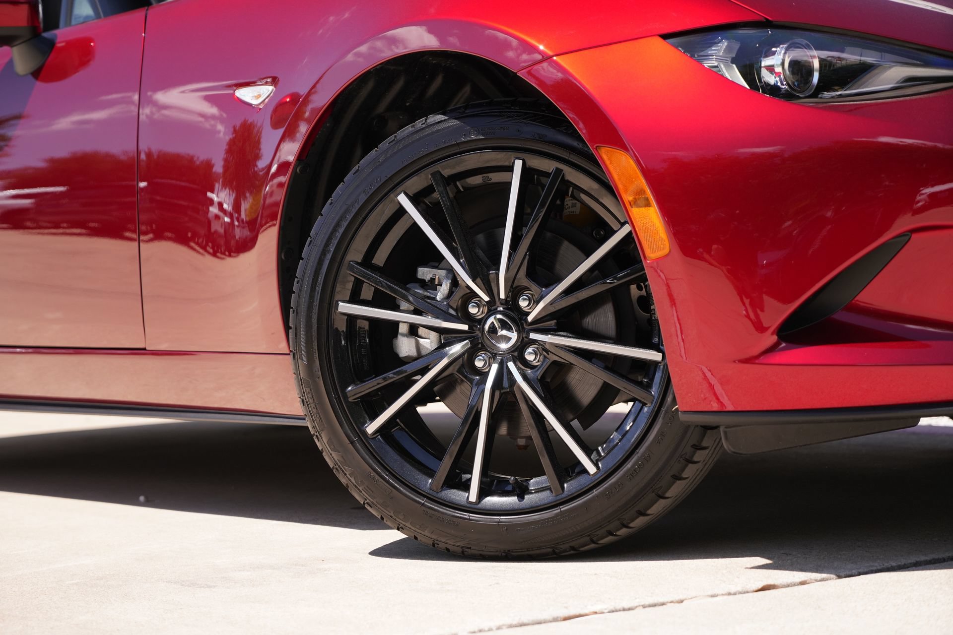 Used 2025 MAZDA MX-5 Miata Grand Touring RWD image 3