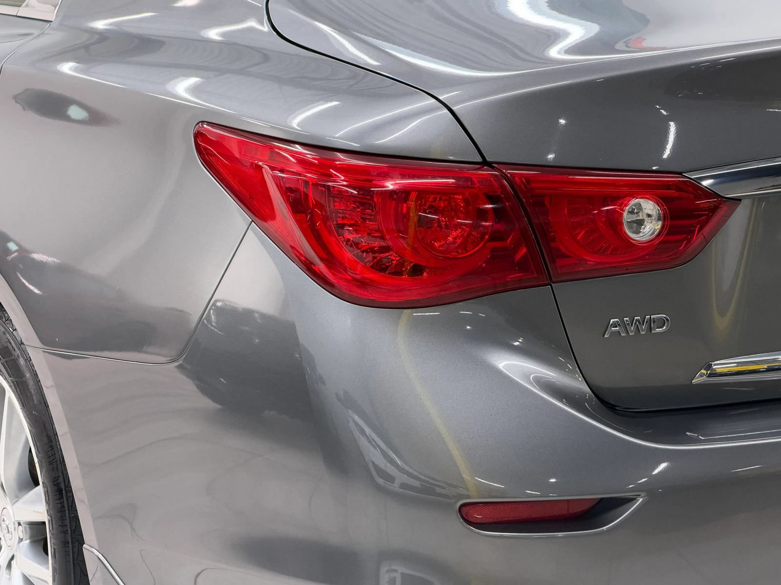 Used 2015 INFINITI Q50 Premium w/ Navigation Package AWD/4WD image 12