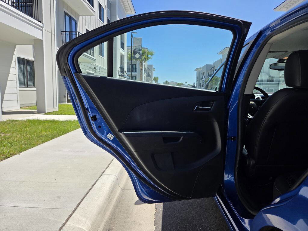 Used 2017 Chevrolet Sonic Premier image 34