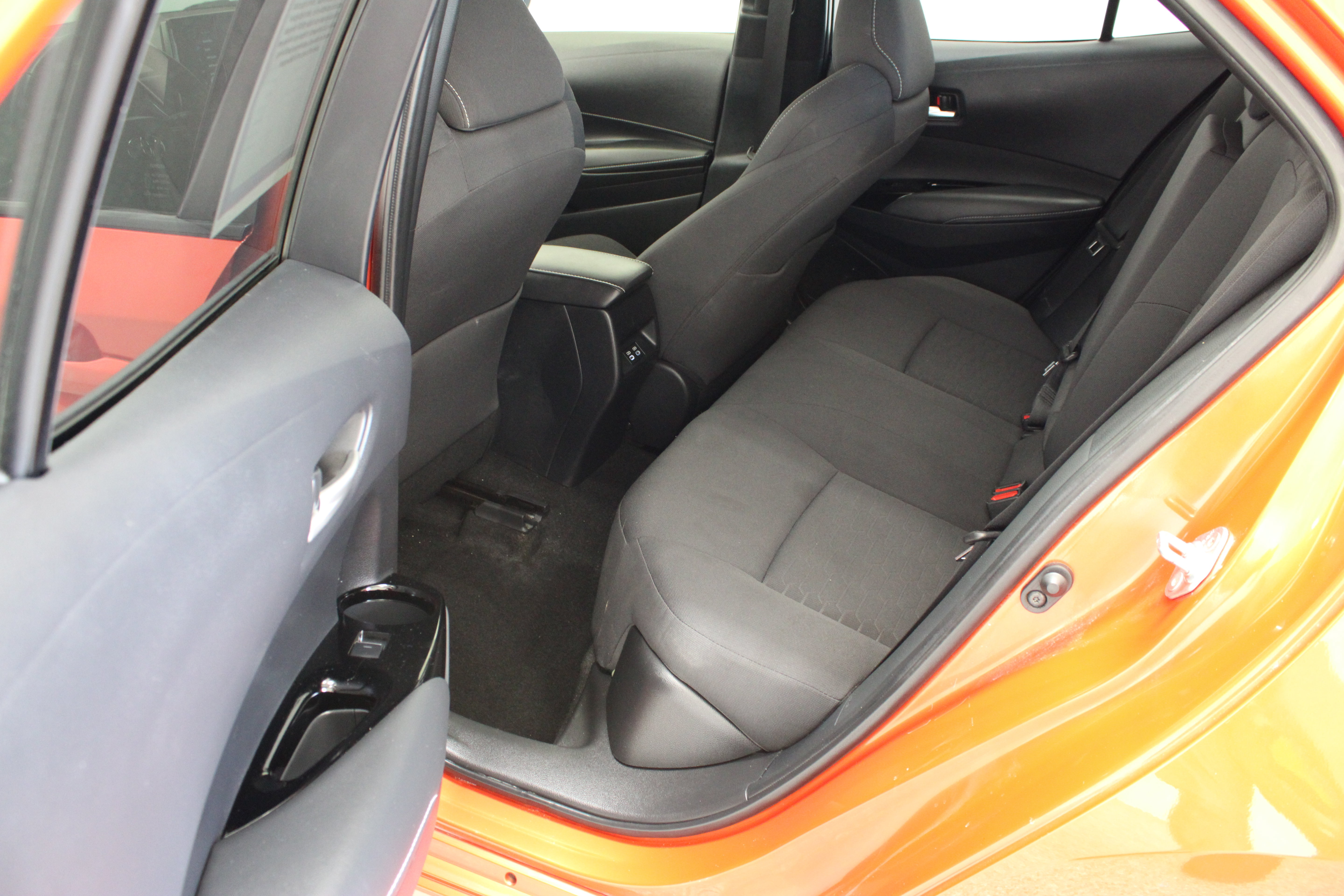 Certified 2024 Toyota Corolla SE FWD image 26