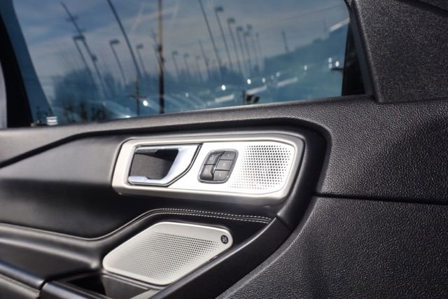 Used 2020 Ford Explorer ST w/ Premium Technology Package image 23