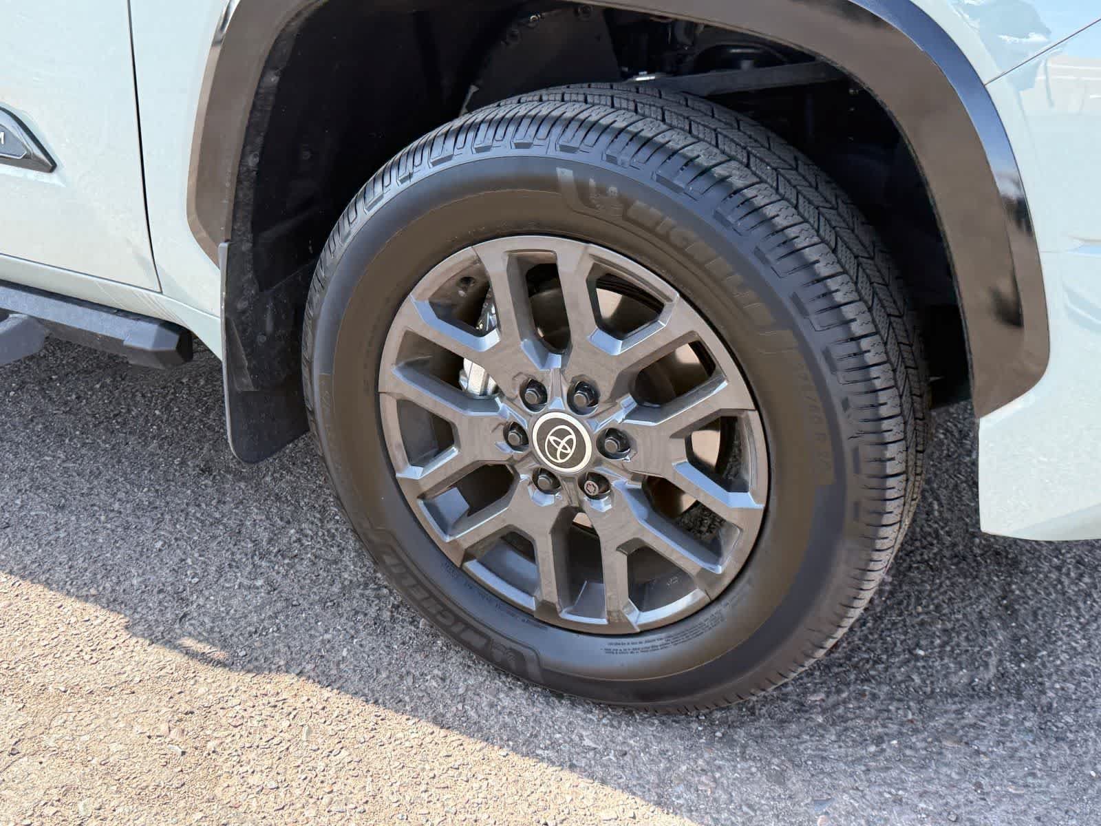 Used 2024 Toyota Tundra Platinum AWD/4WD image 6