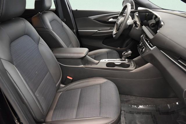 Used 2025 Buick Envista Preferred image 21