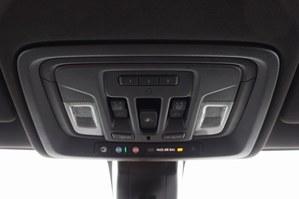 Used 2022 Chevrolet Silverado 3500 High Country w/ Safety Package II image 14