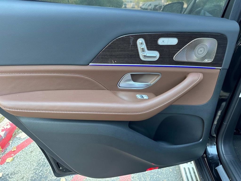 New 2026 Mercedes-Benz GLS 450 4MATIC image 13