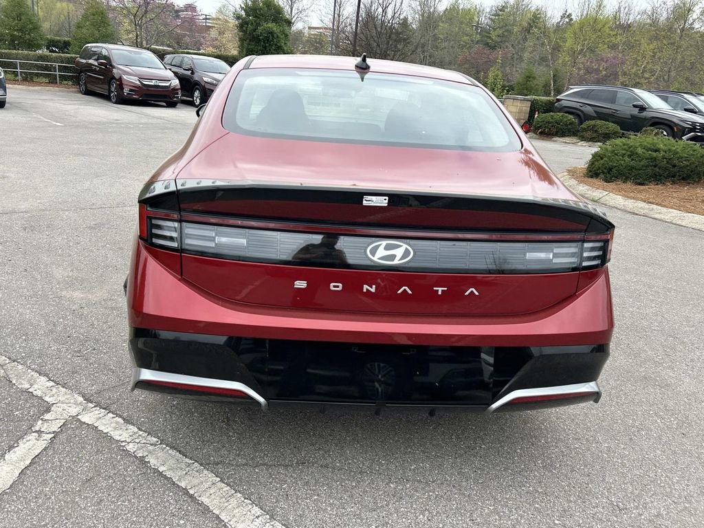 New 2026 Hyundai Sonata SEL FWD image 6