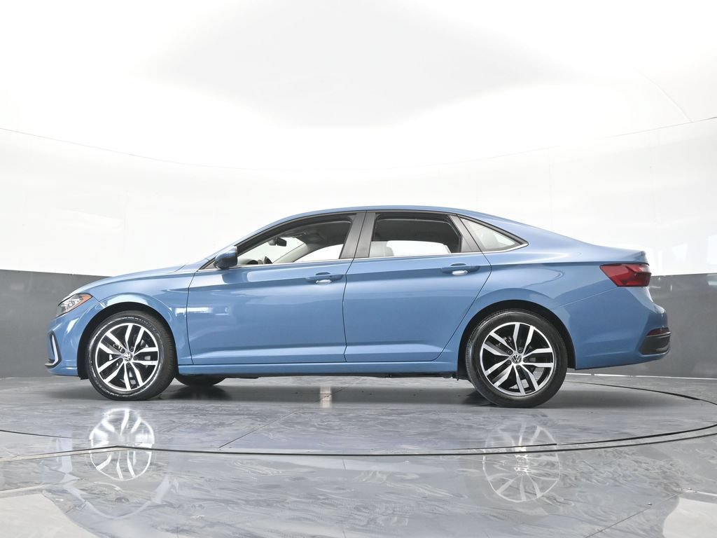 Used 2025 Volkswagen Jetta SE FWD image 54
