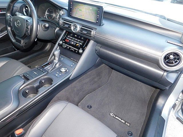 Used 2021 Lexus IS 300 w/ Comfort Package image 20