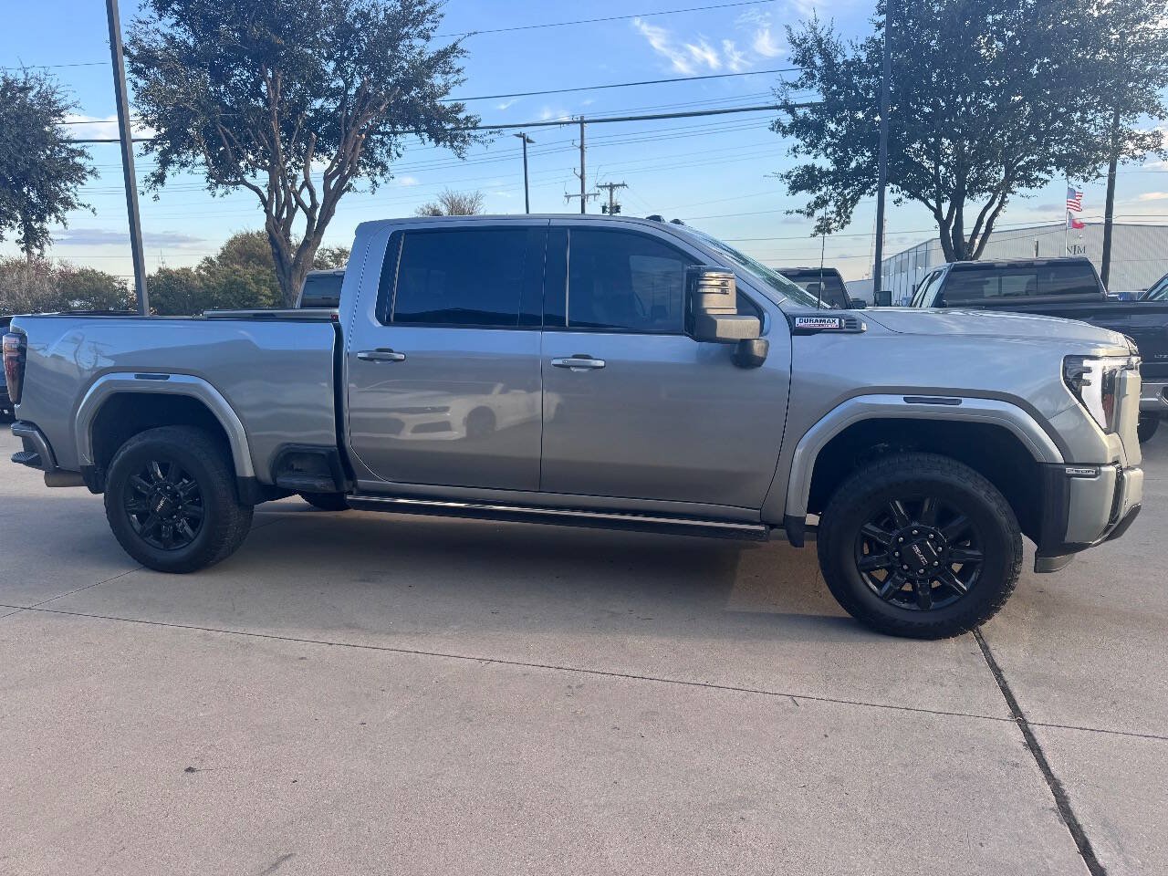 Used 2024 GMC Sierra 3500 AT4 w/ AT4 Premium Plus Package AWD/4WD image 5