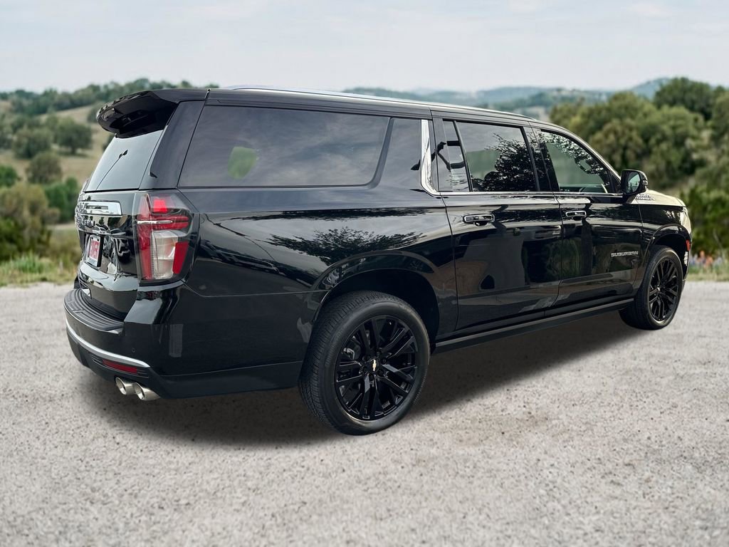 Used 2023 Chevrolet Suburban High Country AWD/4WD image 9