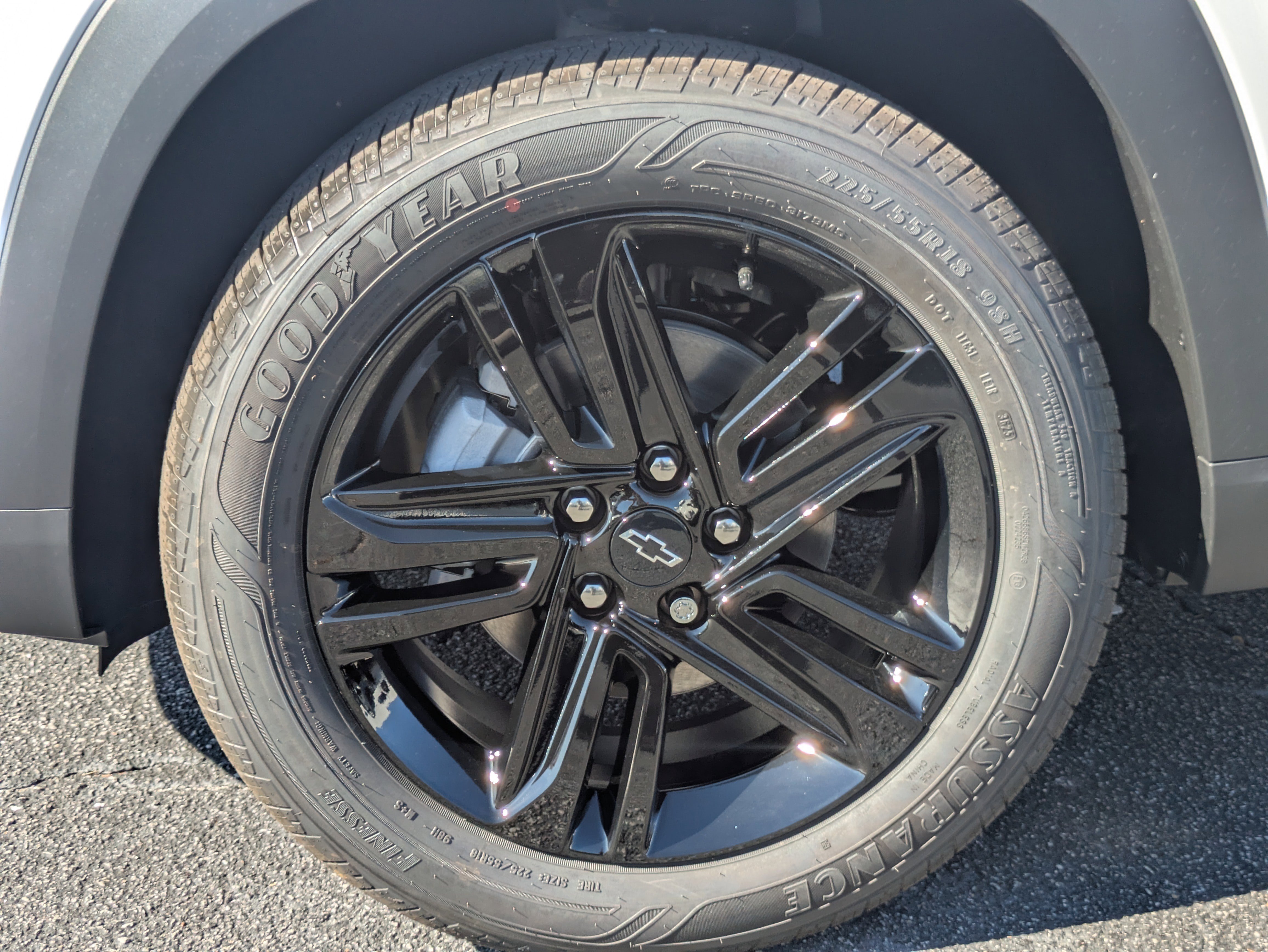 New 2026 Chevrolet Trax ACTIV w/ Driver Confidence Package FWD image 32