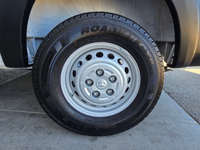 Used 2025 RAM ProMaster 2500 FWD image 28