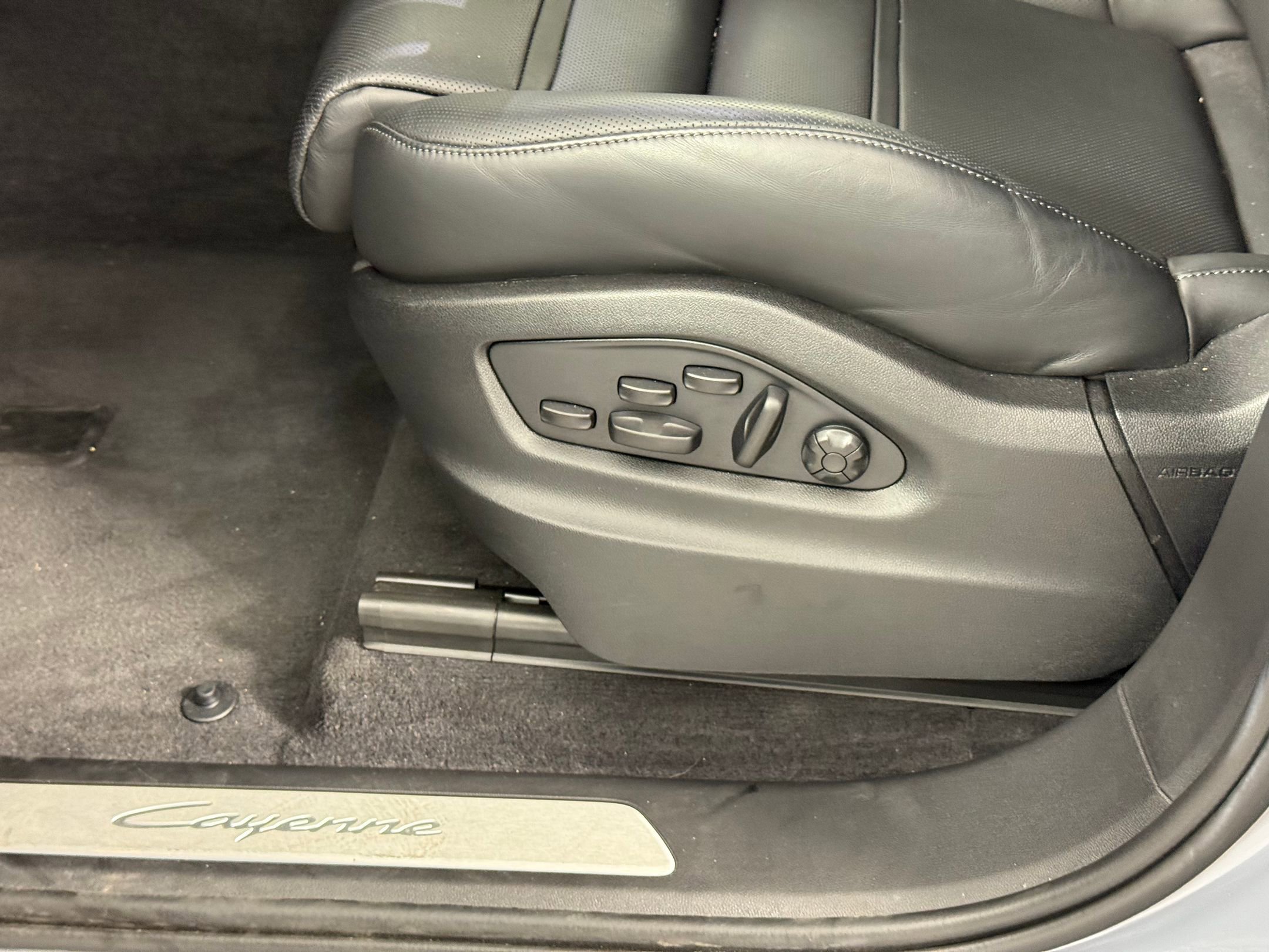 New 2026 Porsche Cayenne Coupe image 16