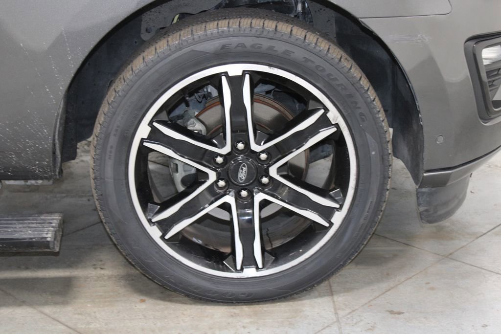 Used 2019 Ford Expedition Limited w/ Equipment Group 303A image 13
