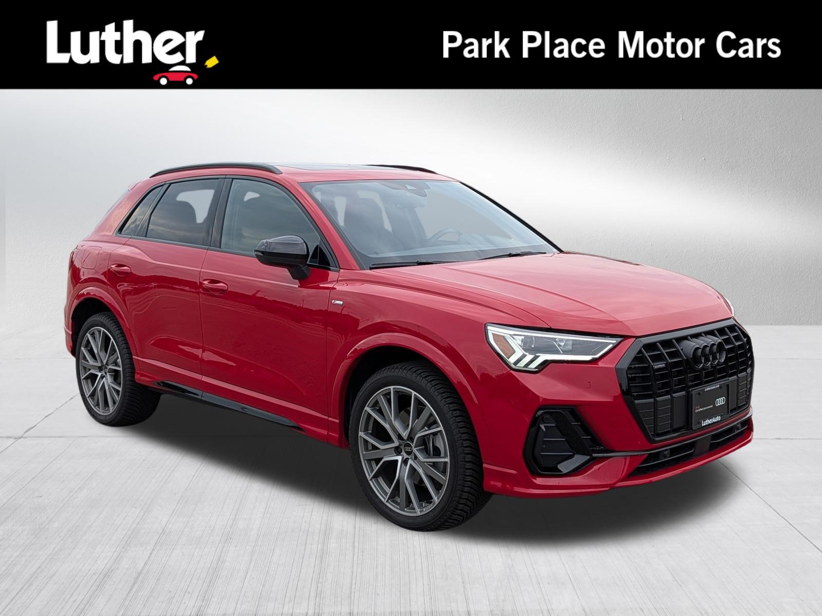 Certified 2025 Audi Q3 2.0T Premium Plus AWD/4WD image 1