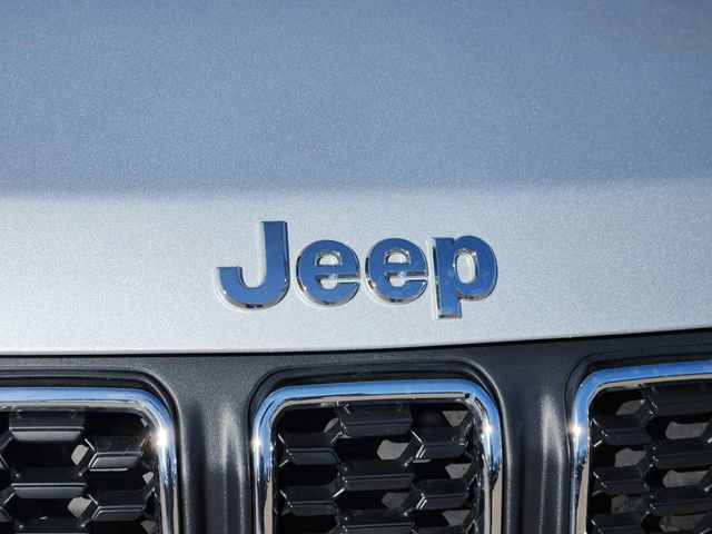 Used 2025 Jeep Compass Sport image 11