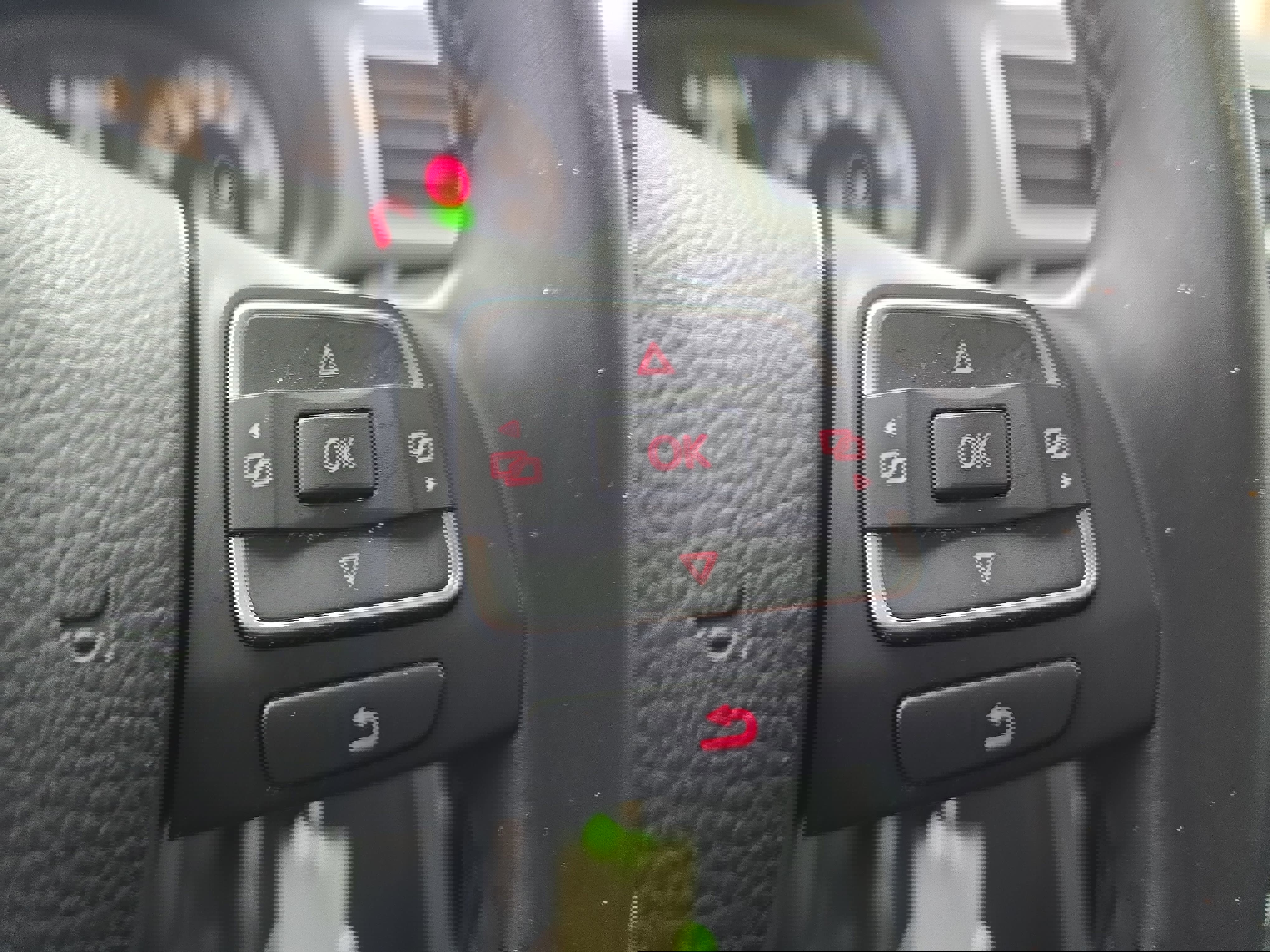 Used 2014 Volkswagen Passat 1.8T SE image 17