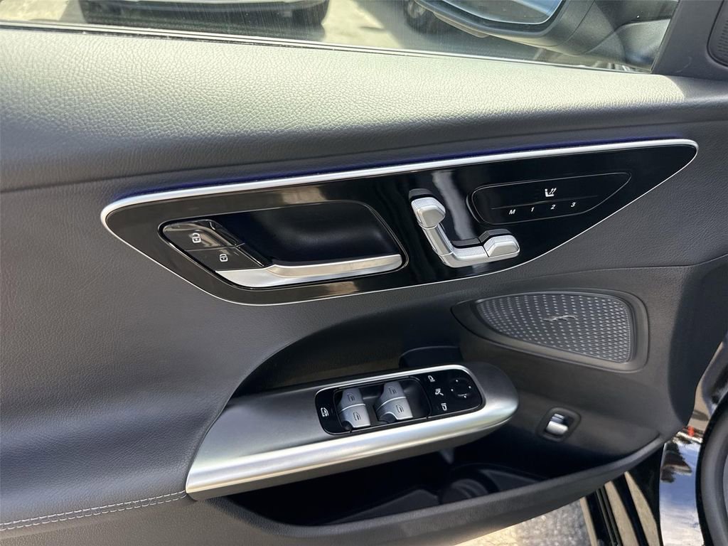 Used 2024 Mercedes-Benz C 300 4MATIC Sedan image 22