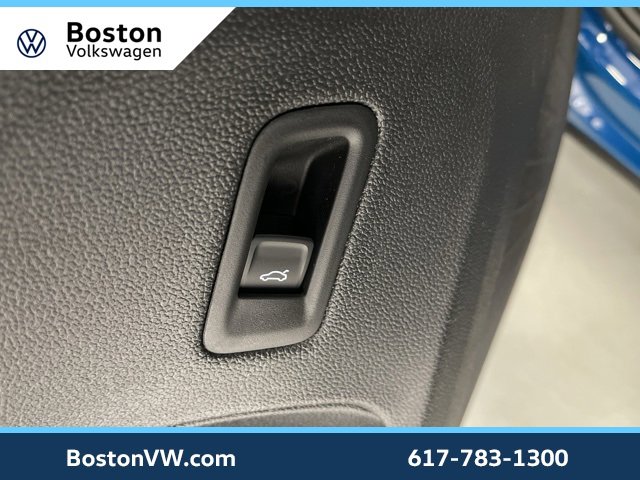 New 2025 Volkswagen Atlas Cross Sport SEL Premium R-Line image 22