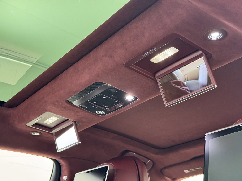 Used 2020 Bentley Flying Spur W12 image 61