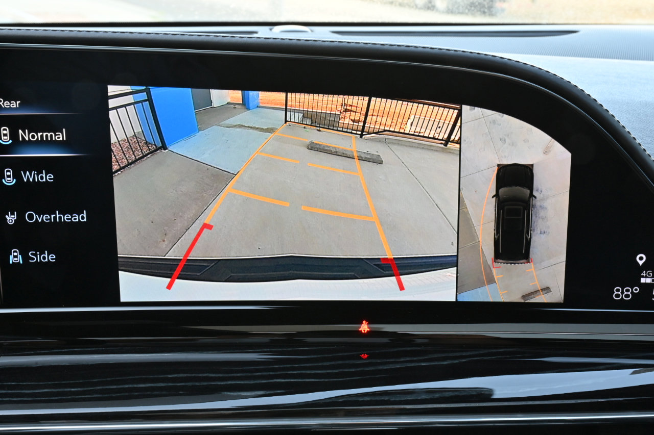 Used 2021 Cadillac Escalade ESV Sport w/ Driver Assist Tech Package RWD image 31