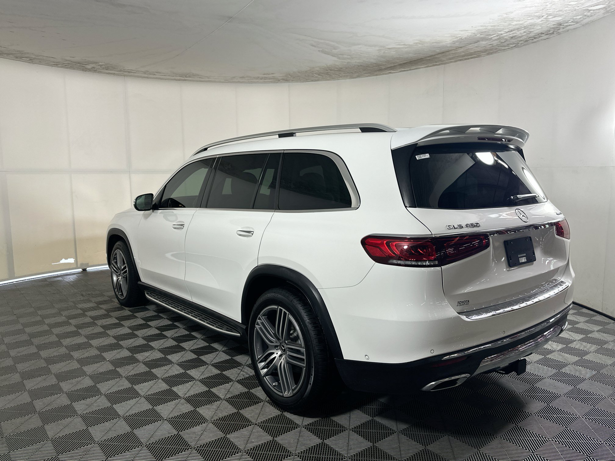 Used 2022 Mercedes-Benz GLS 450 4MATIC image 5