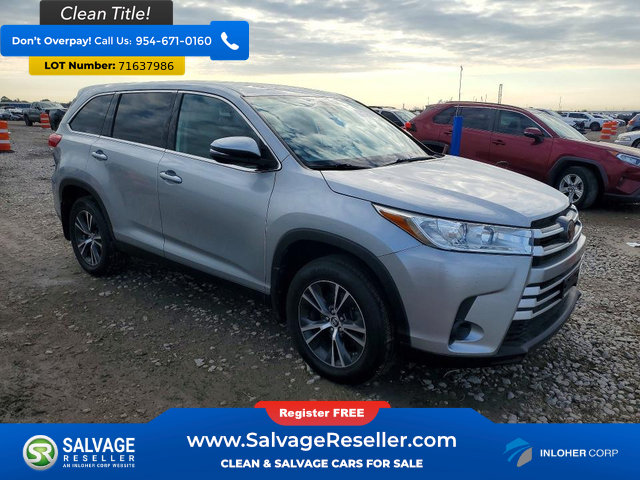 Used 2019 Toyota Highlander LE AWD/4WD image 5