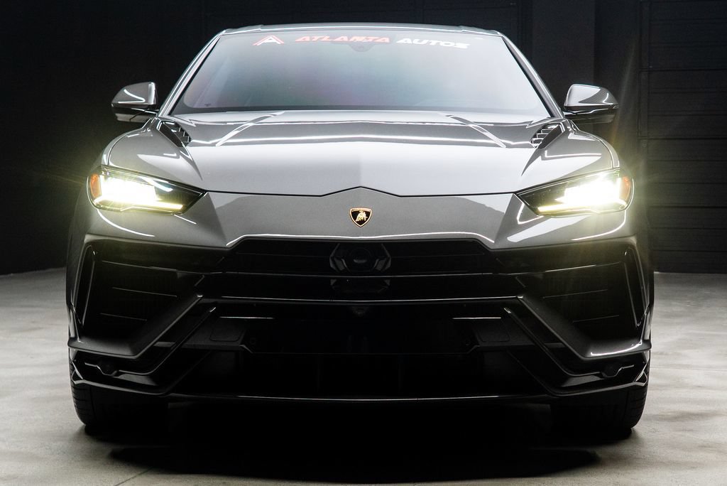 Used 2023 Lamborghini Urus Performante AWD/4WD image 3
