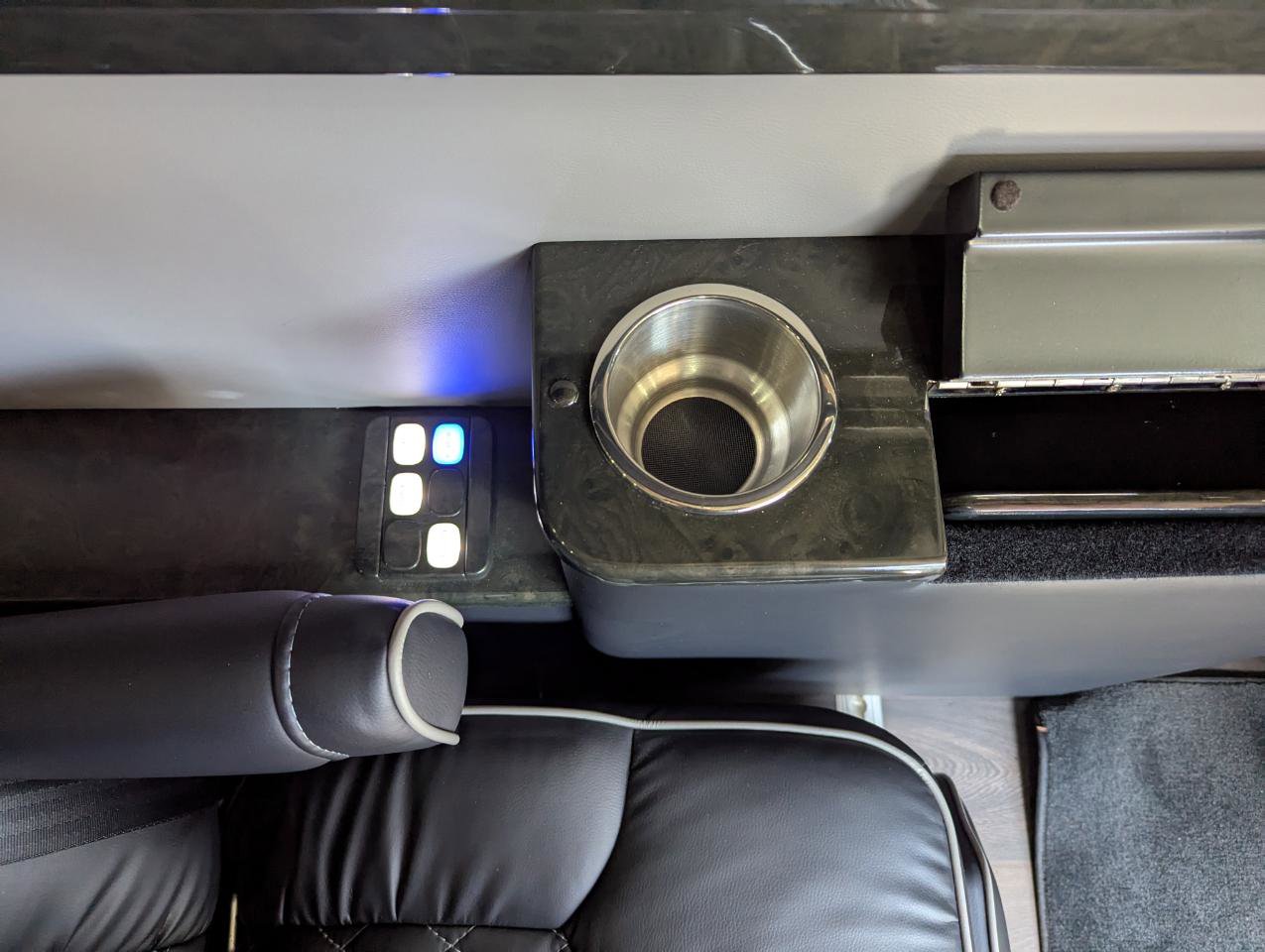 Used 2017 Mercedes-Benz Sprinter 2500 image 43