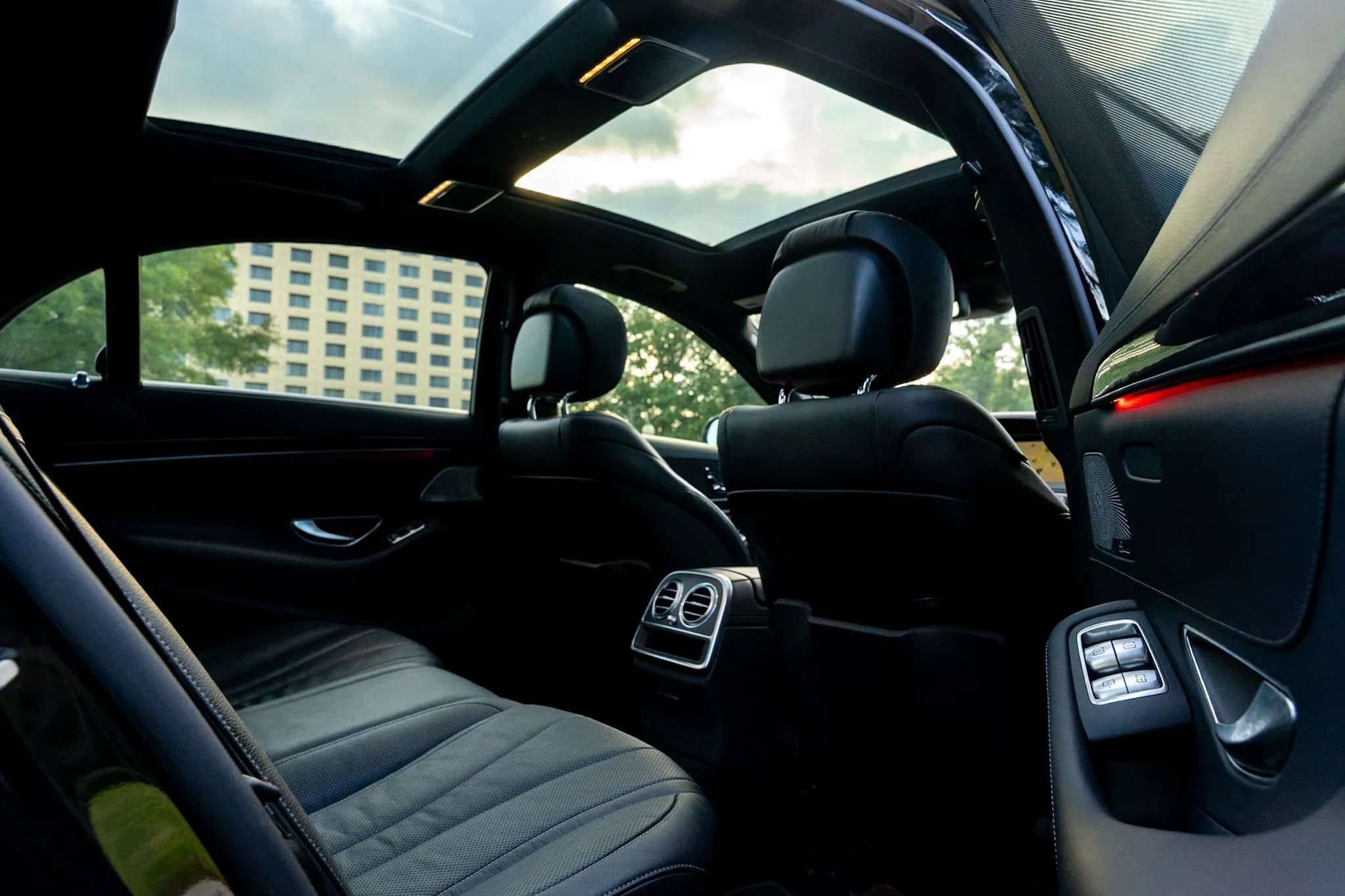 Used 2015 Mercedes-Benz S 550 Sedan image 16