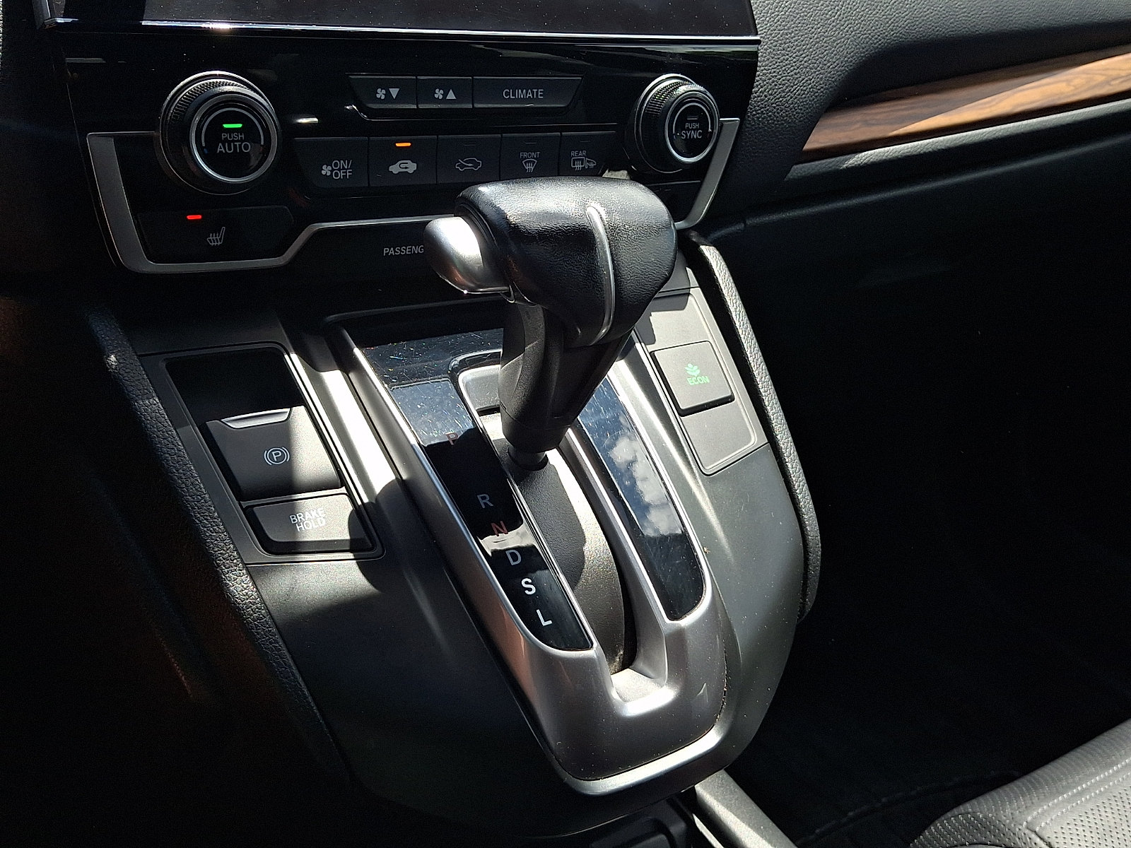 Used 2018 Honda CR-V Touring image 16