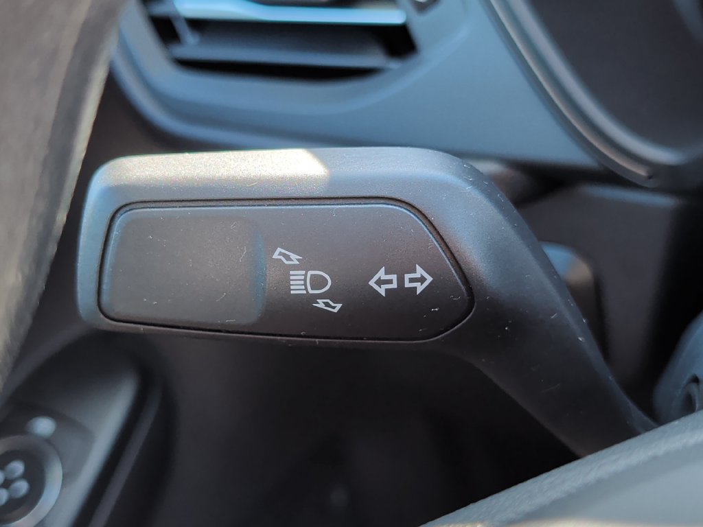 Used 2025 Ford Escape Active AWD/4WD image 46