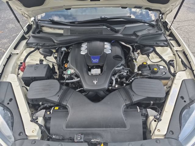 Used 2018 Maserati Quattroporte S GranSport Q4 AWD/4WD image 30