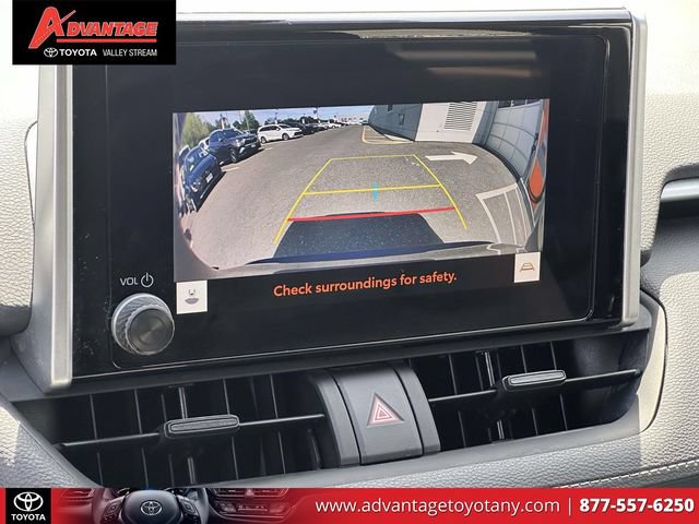 Used 2023 Toyota RAV4 LE AWD/4WD image 32
