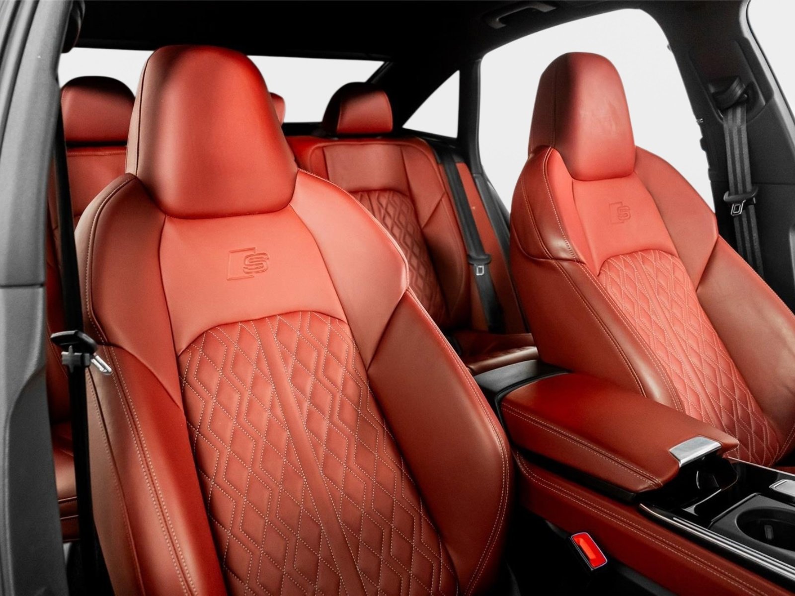 Used 2023 Audi S6 Prestige w/ Prestige Package image 29