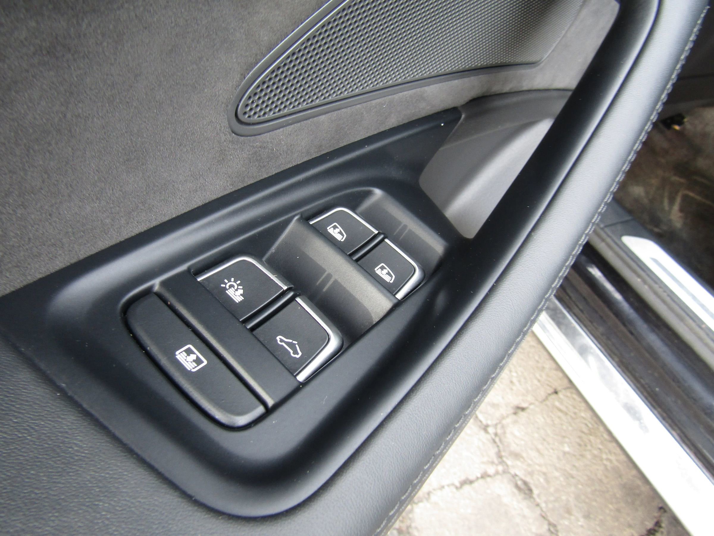 Used 2015 Audi A8 L 4.0T w/ Premium Package AWD/4WD image 14