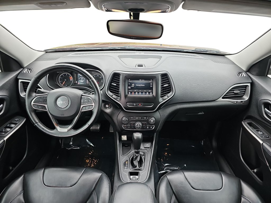 Used 2019 Jeep Cherokee Latitude Plus w/ Comfort/Convenience Group FWD image 13