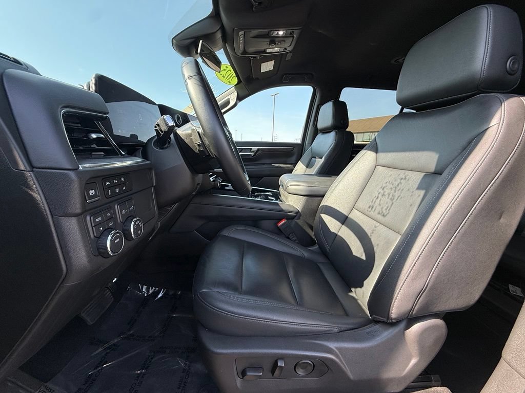 Used 2025 Chevrolet Tahoe LT AWD/4WD image 21