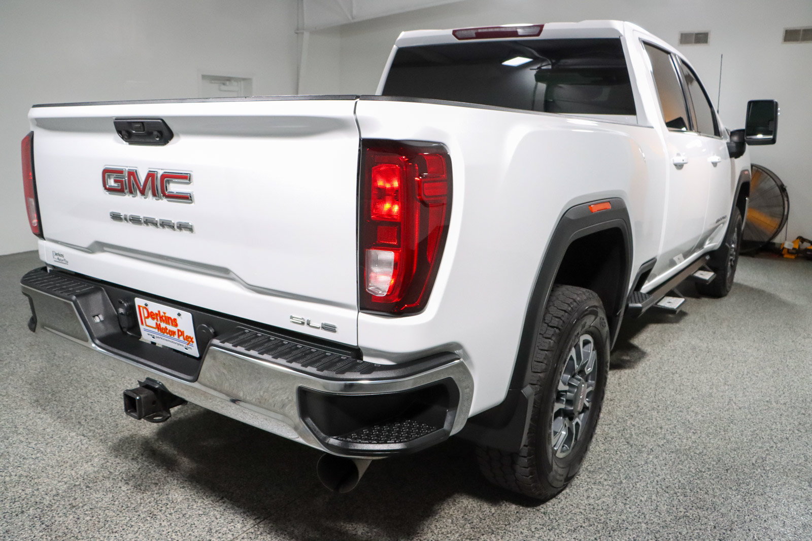 Used 2021 GMC Sierra 2500 SLE w/ SLE Value Package; AWD/4WD image 7