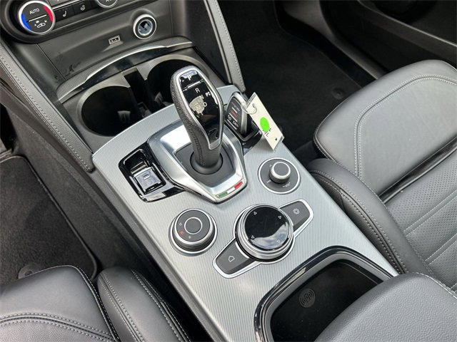 Used 2024 Alfa Romeo Stelvio Veloce image 22