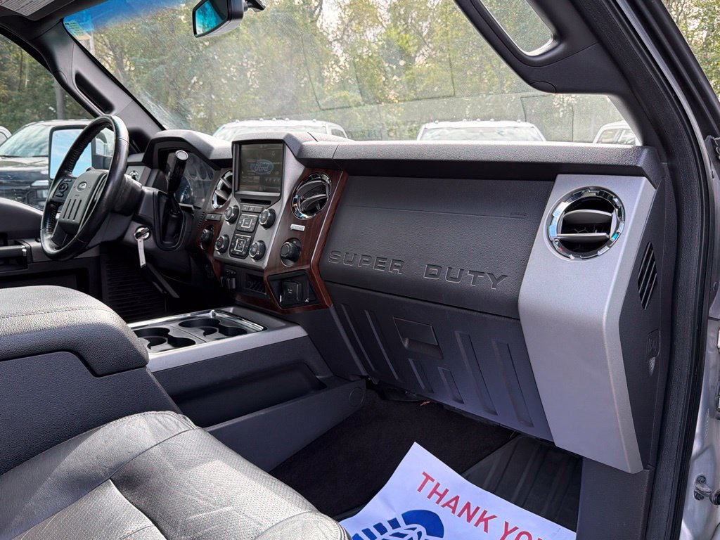 Used 2015 Ford F250 Lariat w/ Lariat Ultimate Package AWD/4WD image 20