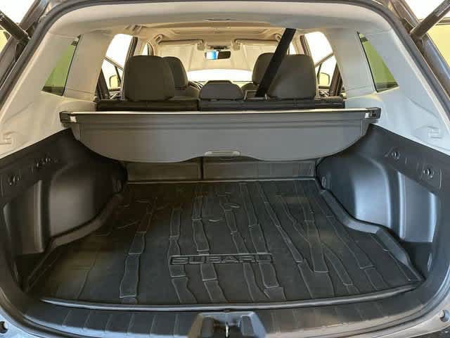 Used 2020 Subaru Forester Premium AWD/4WD image 25