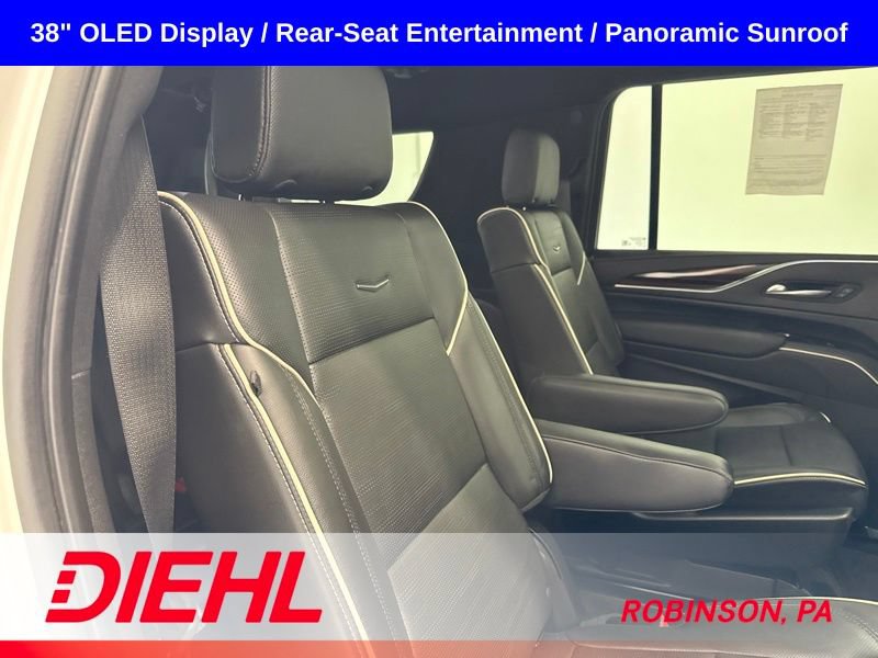 Used 2023 Cadillac Escalade ESV Premium Luxury AWD/4WD image 15