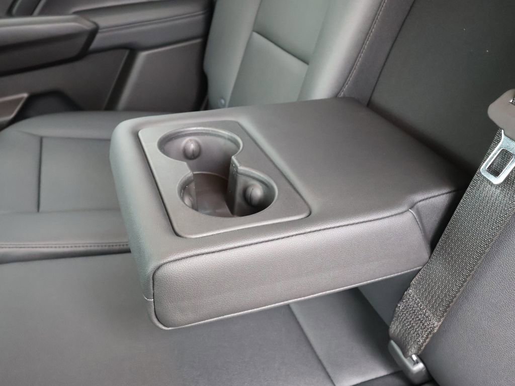 New 2026 GMC Canyon Elevation w/ Convenience Package image 24