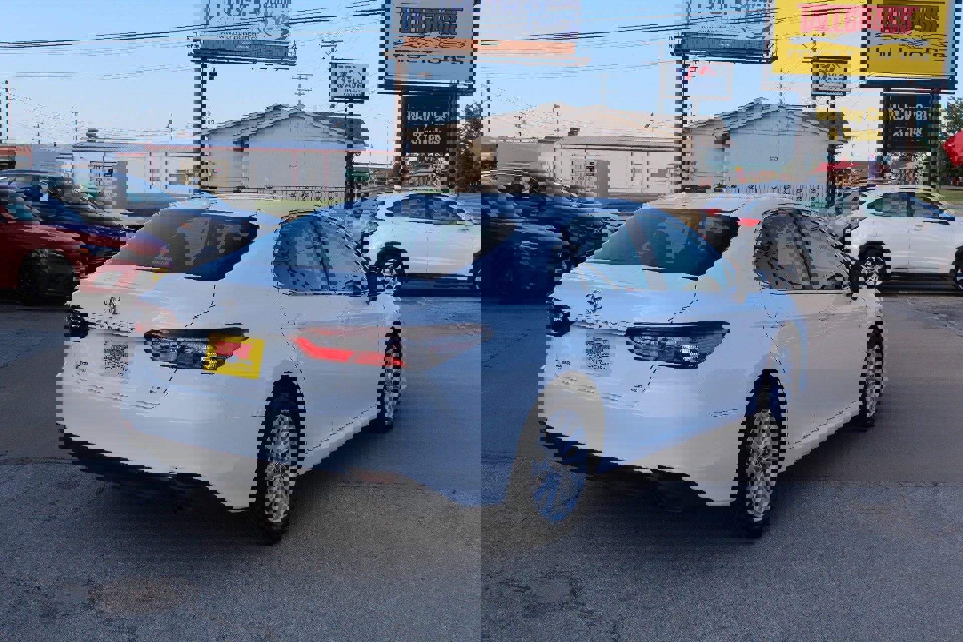 Used 2024 Toyota Camry LE image 5