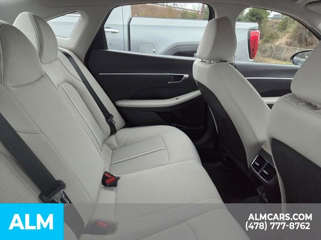 Used 2023 Hyundai Sonata SEL w/ Cargo Package image 11