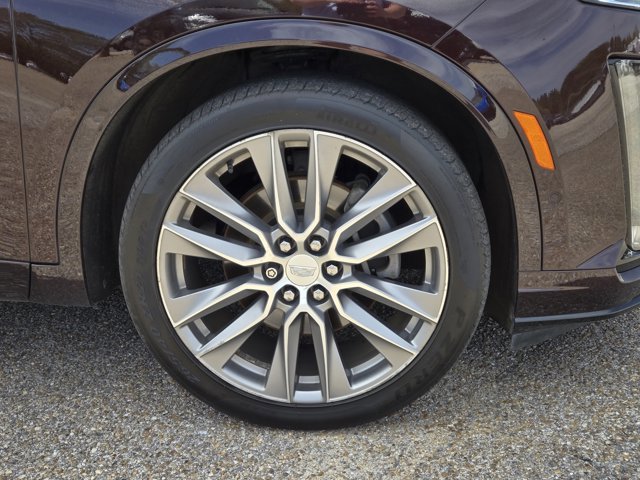 Used 2020 Cadillac XT6 Sport w/ Platinum Package image 4