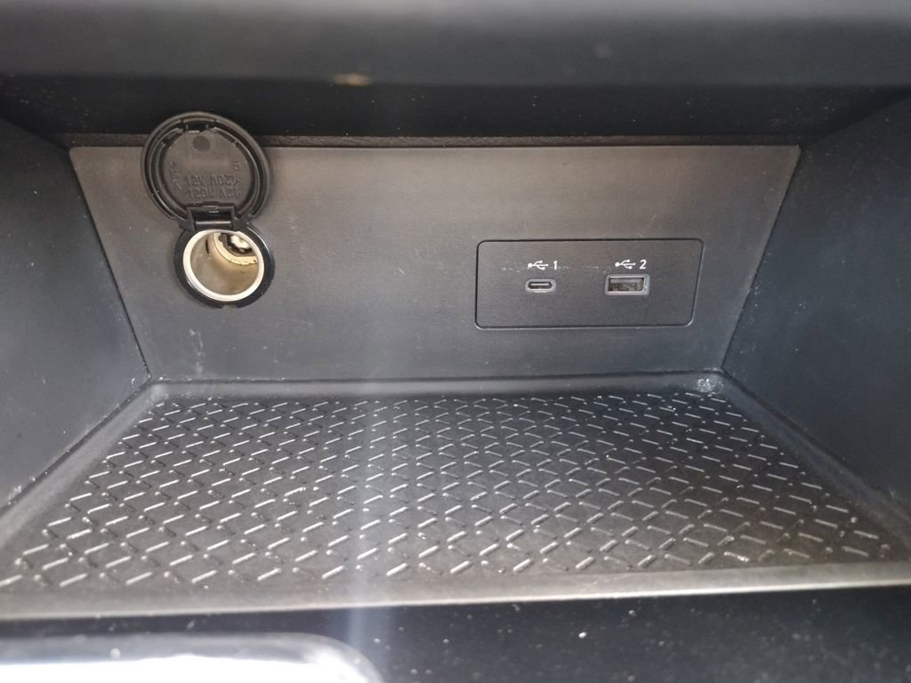 Used 2023 Nissan Pathfinder SV image 30